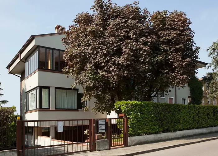 Parco Dell'adige Гостевой дом