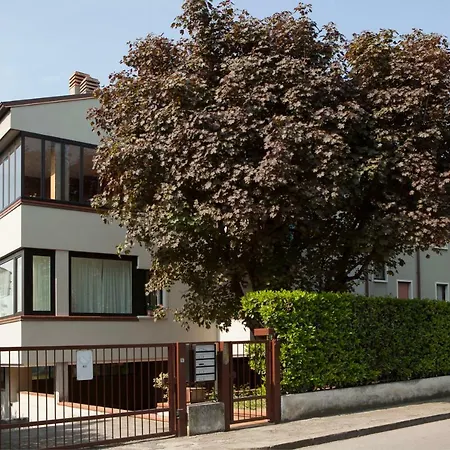 Parco Dell'adige 招待所